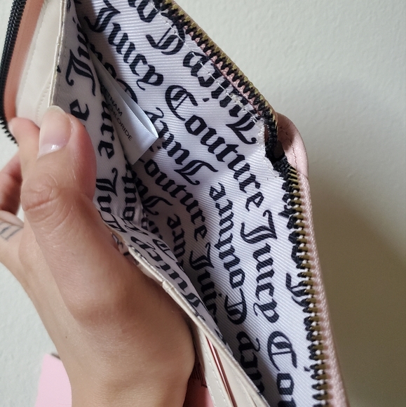 Juicy Couture Wallet - Picture 4 of 5